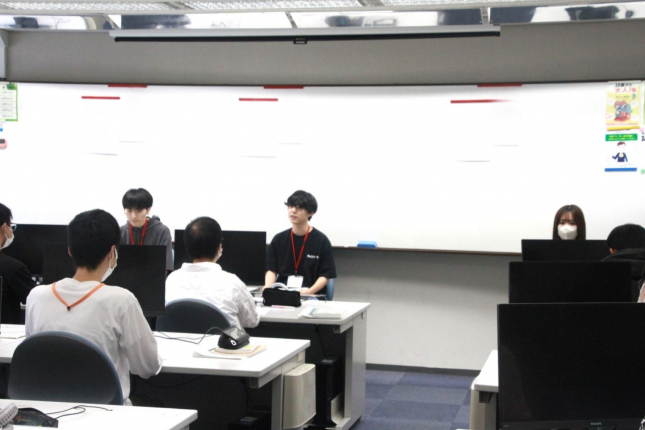 トライデントコンピュータ専門学校のCAD学科の先輩が就職活動について教えてくれました